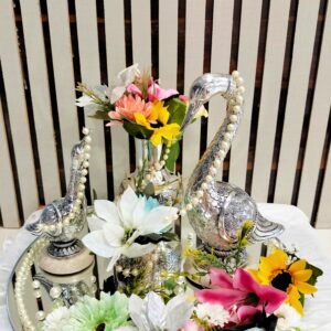 decorative elegent hamper